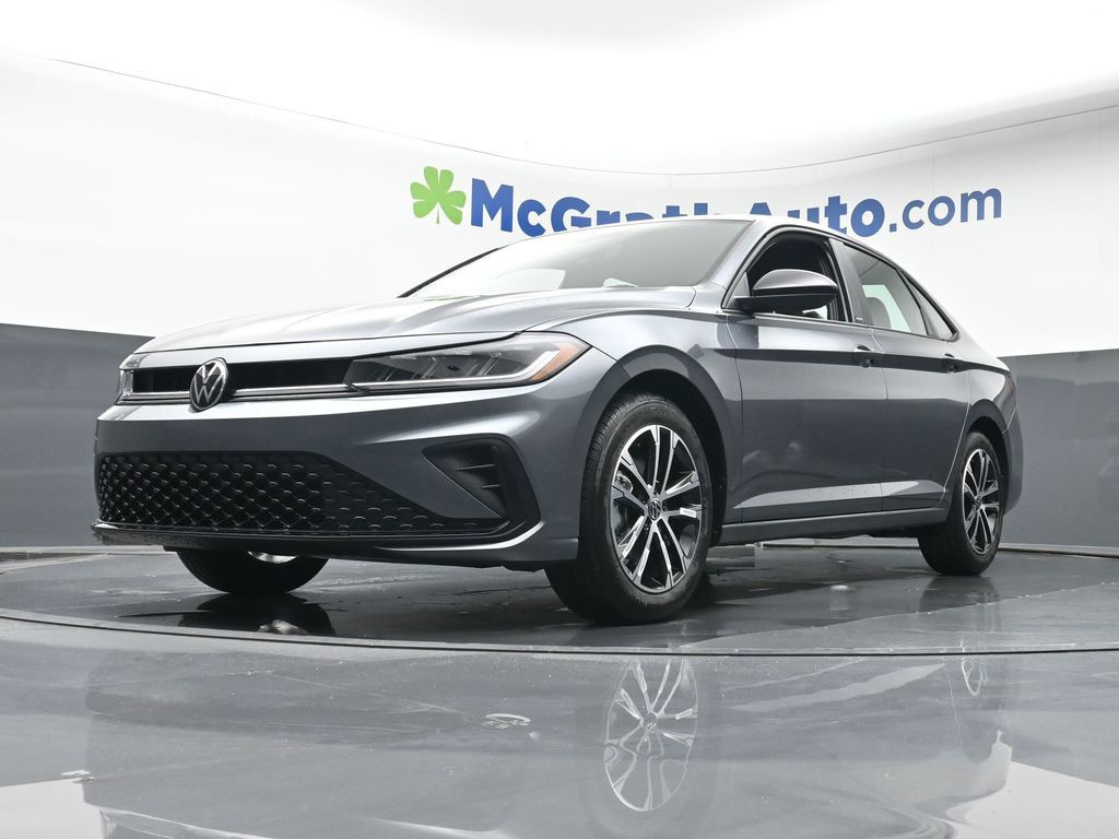 2025 Volkswagen Jetta 1.5T Sport photo 4