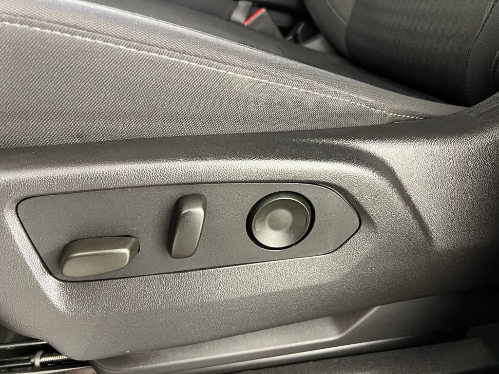 2024 Chevrolet Silverado 1500 LT1 photo 19