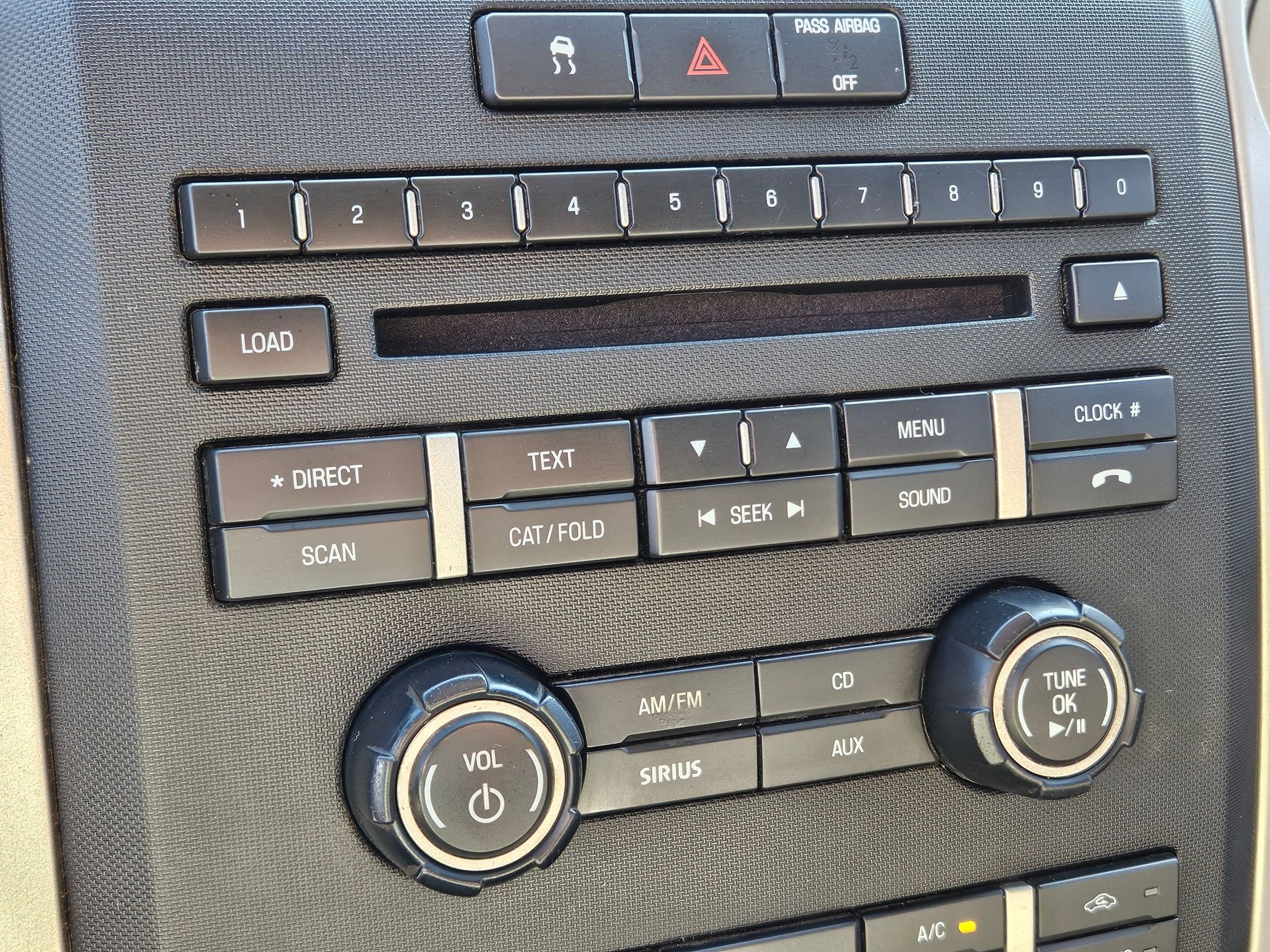 2010 Ford F-150 XLT photo 22