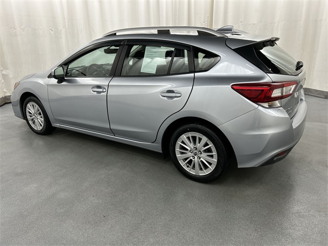 2018 Subaru Impreza 2.0i Premium photo 2