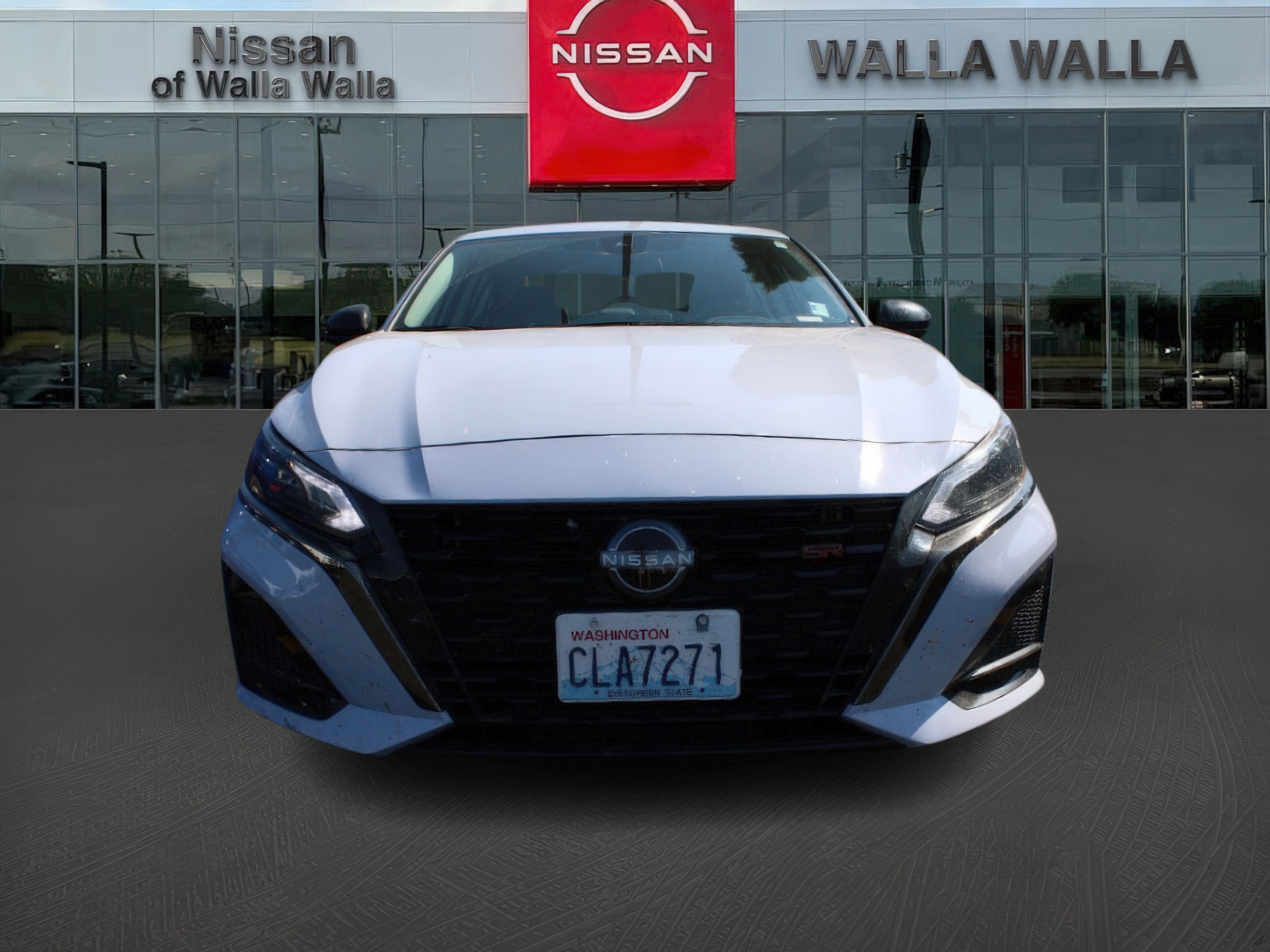 2024 Nissan Altima 2.5 SR photo 2
