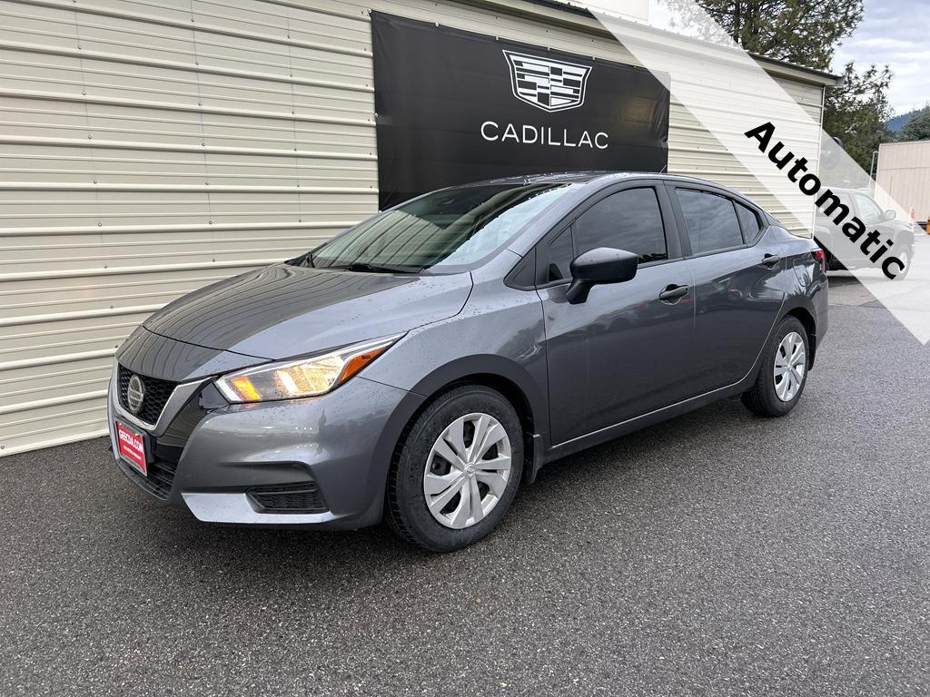 2022 Nissan Versa Sedan S's photo