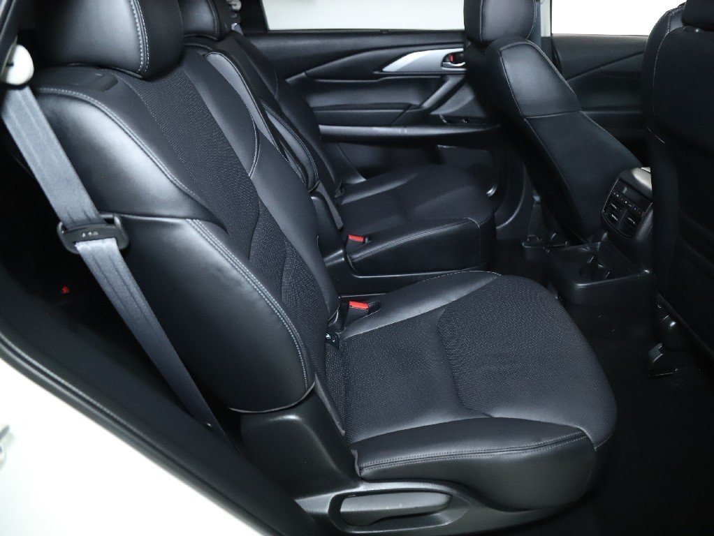 2020 Mazda CX-9 Touring photo 33