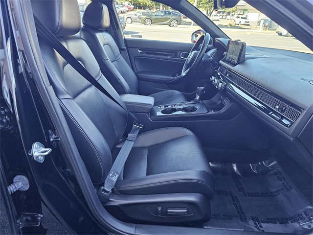 2022 Honda Civic Sport Touring photo 13