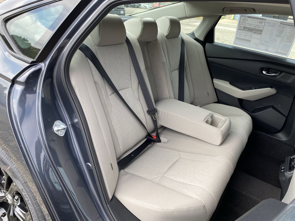 2025 Honda Accord SE photo 27