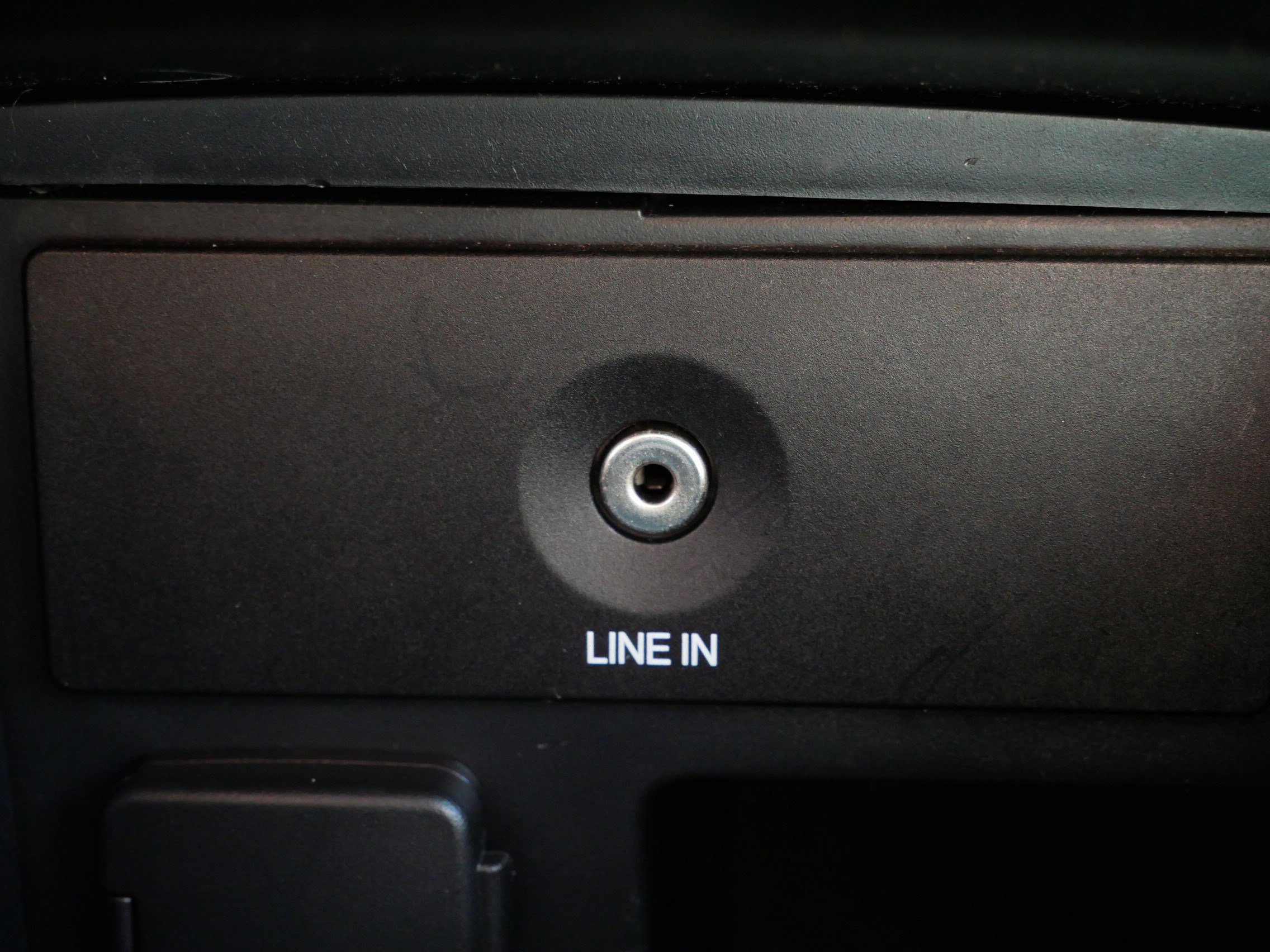 2012 Ford Explorer Base photo 30