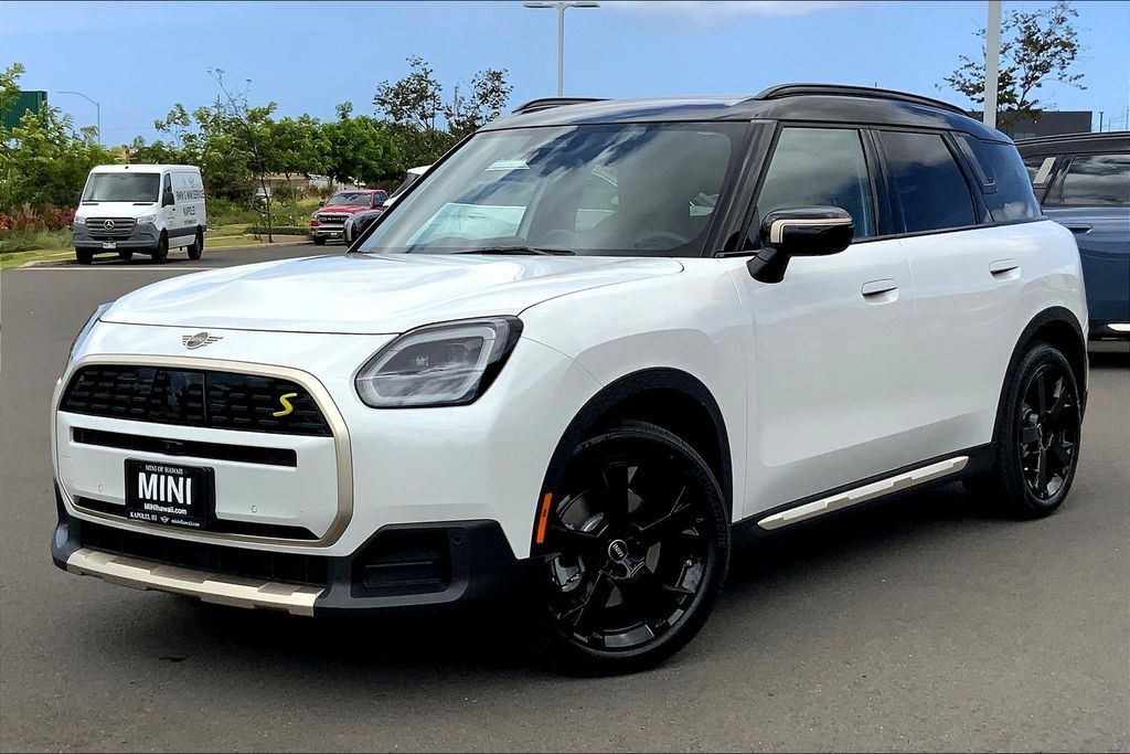 Used 2025 MINI Countryman SE with VIN WMZ53GA02S7S88277 for sale in Kapolei, HI