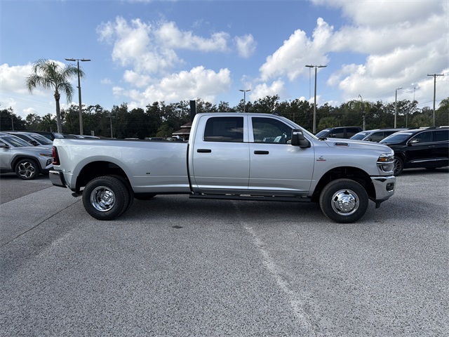 2026 Ram 3500 Tradesman photo 3