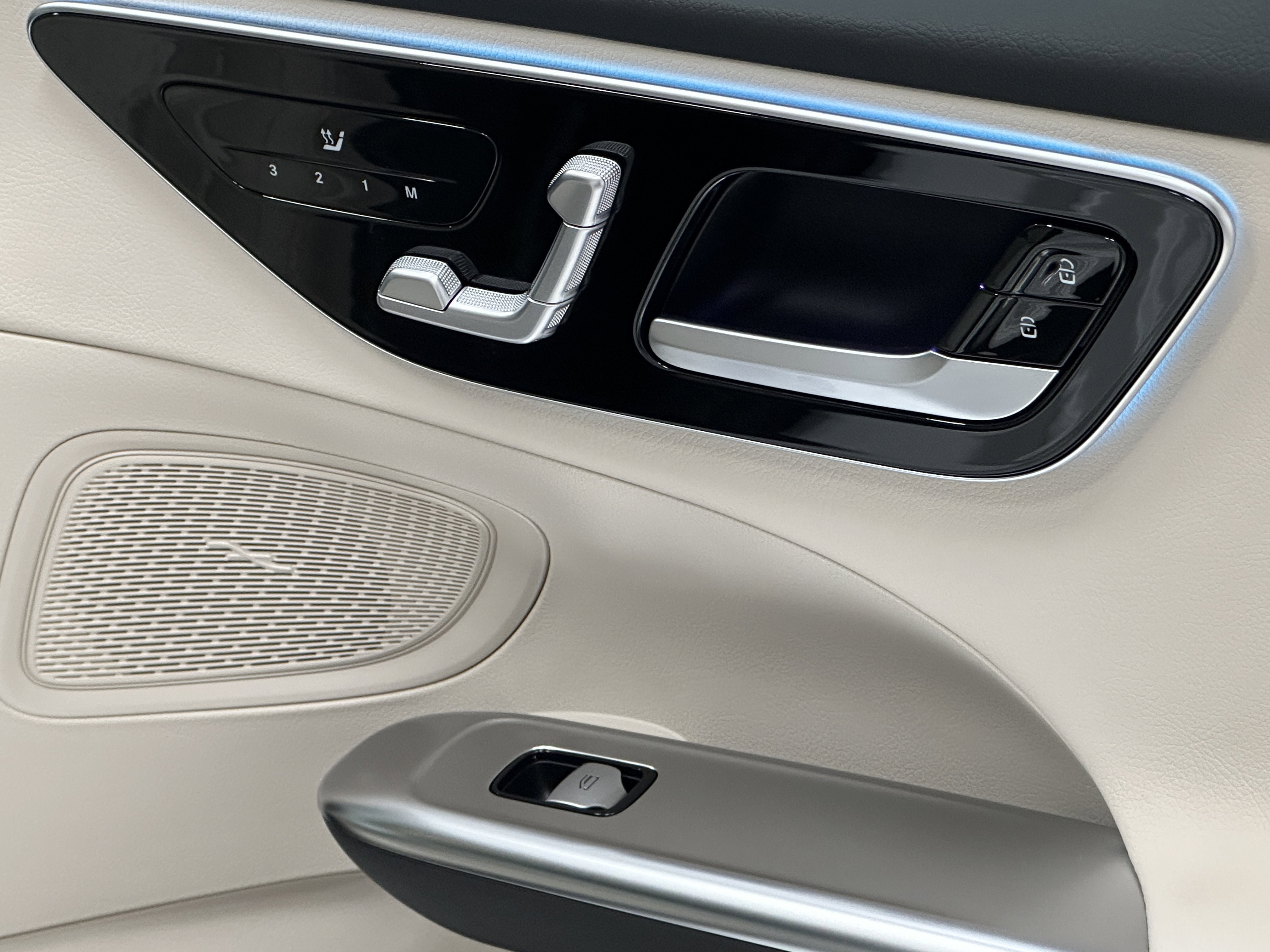 2024 Mercedes Benz C 300 photo 16