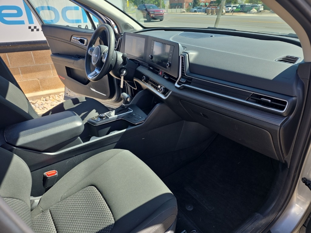 2024 Kia Sportage LX photo 10