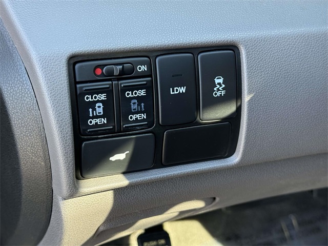 2015 Honda Odyssey EX-L photo 28