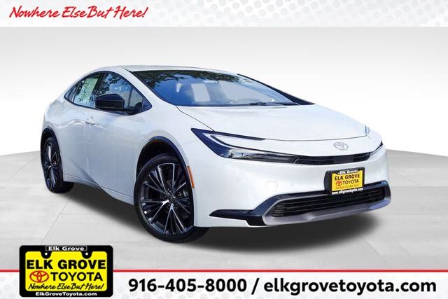 2026 Toyota Prius XLE's photo