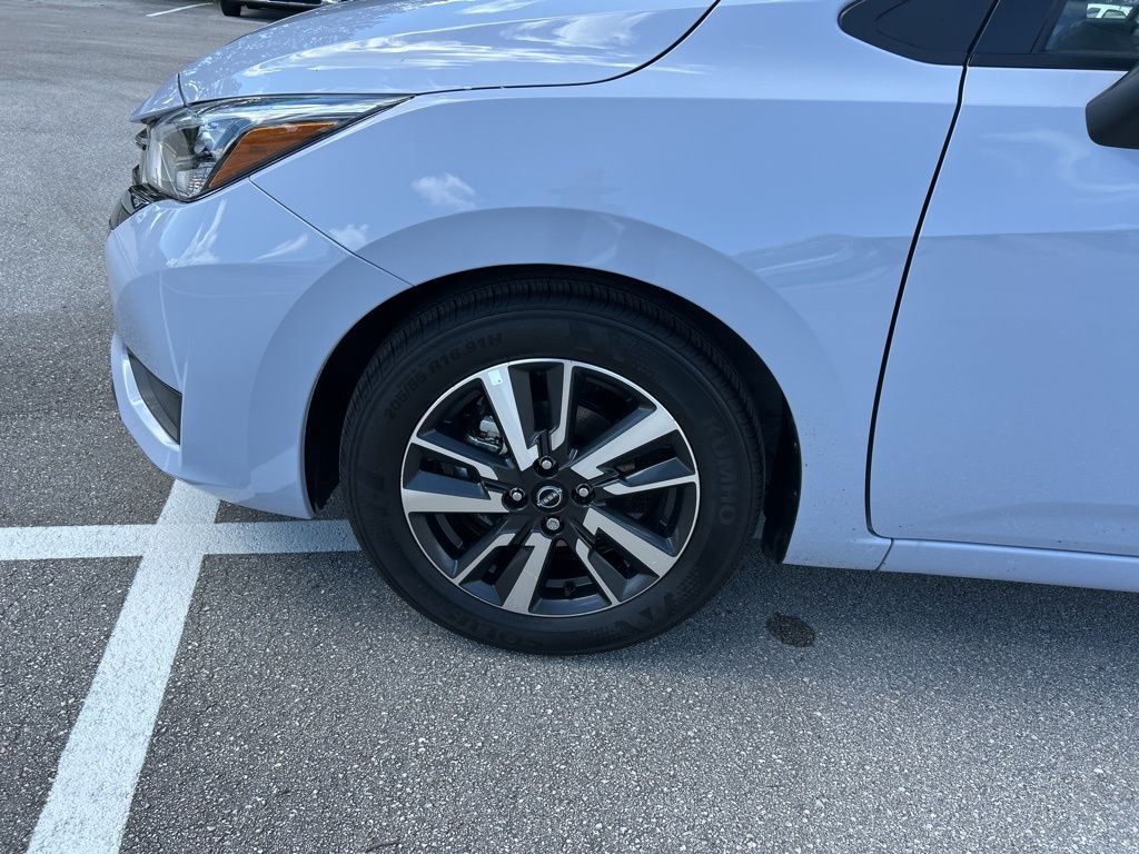 2025 Nissan Versa SV photo 37