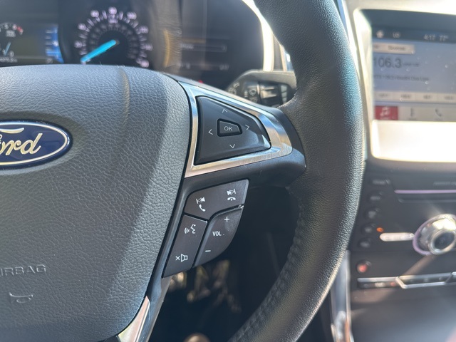 2019 Ford Edge Titanium photo 15
