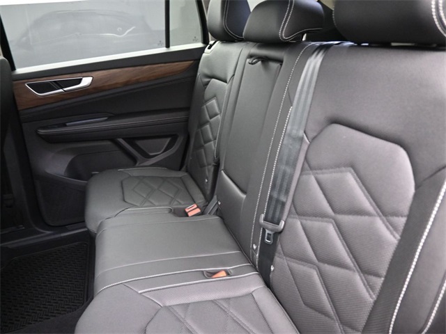2026 Volkswagen Atlas SE photo 6