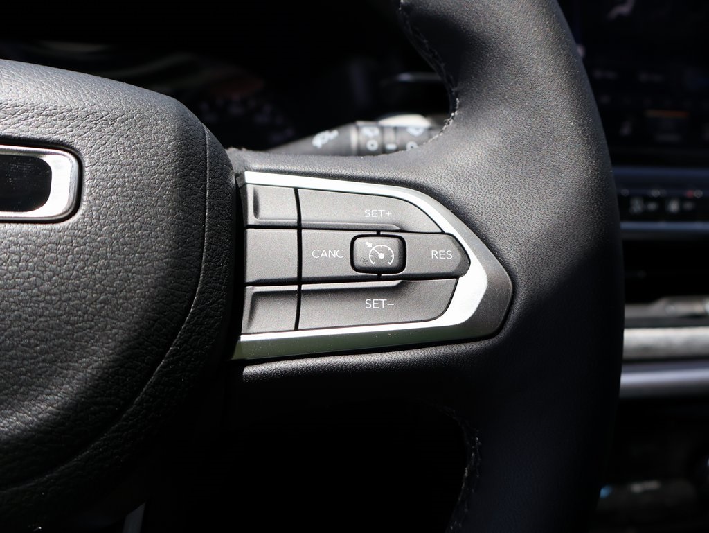 2025 Jeep Compass Latitude photo 26