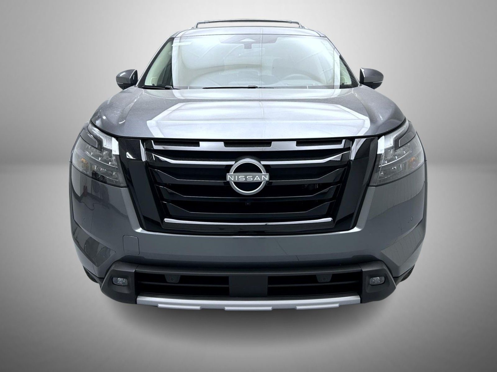 2025 Nissan Pathfinder Platinum photo 2