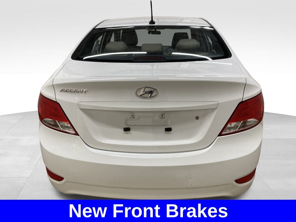 2016 Hyundai Accent SE photo 4