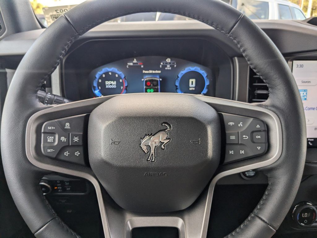 2025 Ford Bronco Badlands photo 23
