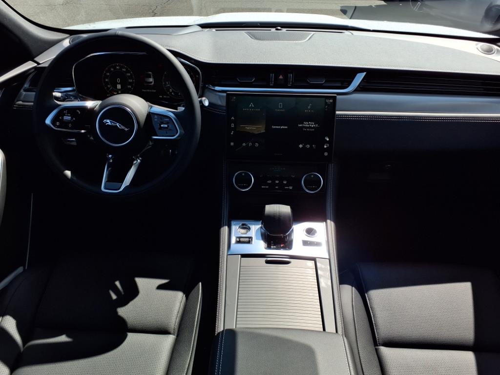 2026 Jaguar F-PACE P250 R-Dynamic S photo 4
