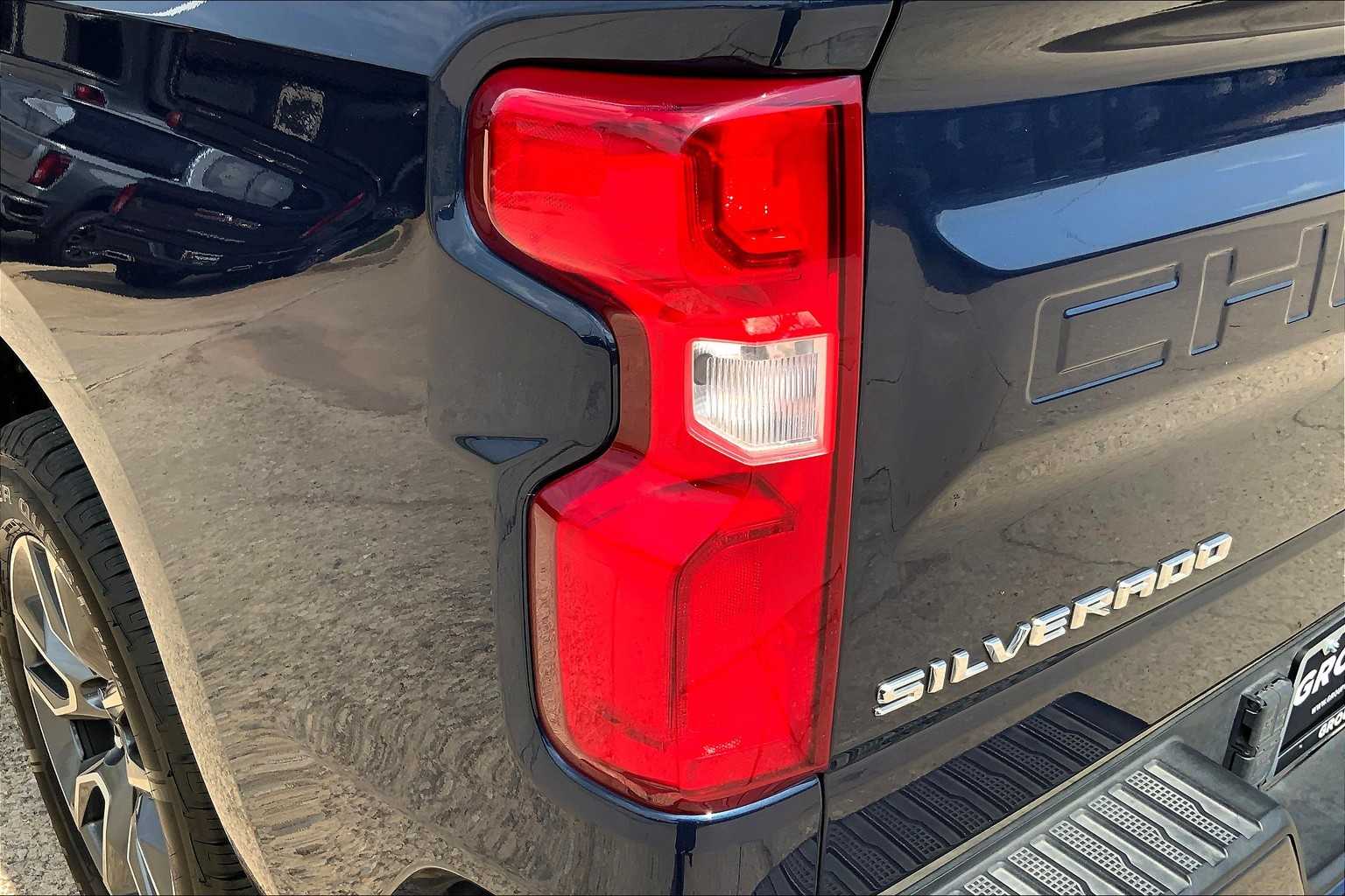 2022 Chevrolet Silverado 1500 RST photo 26