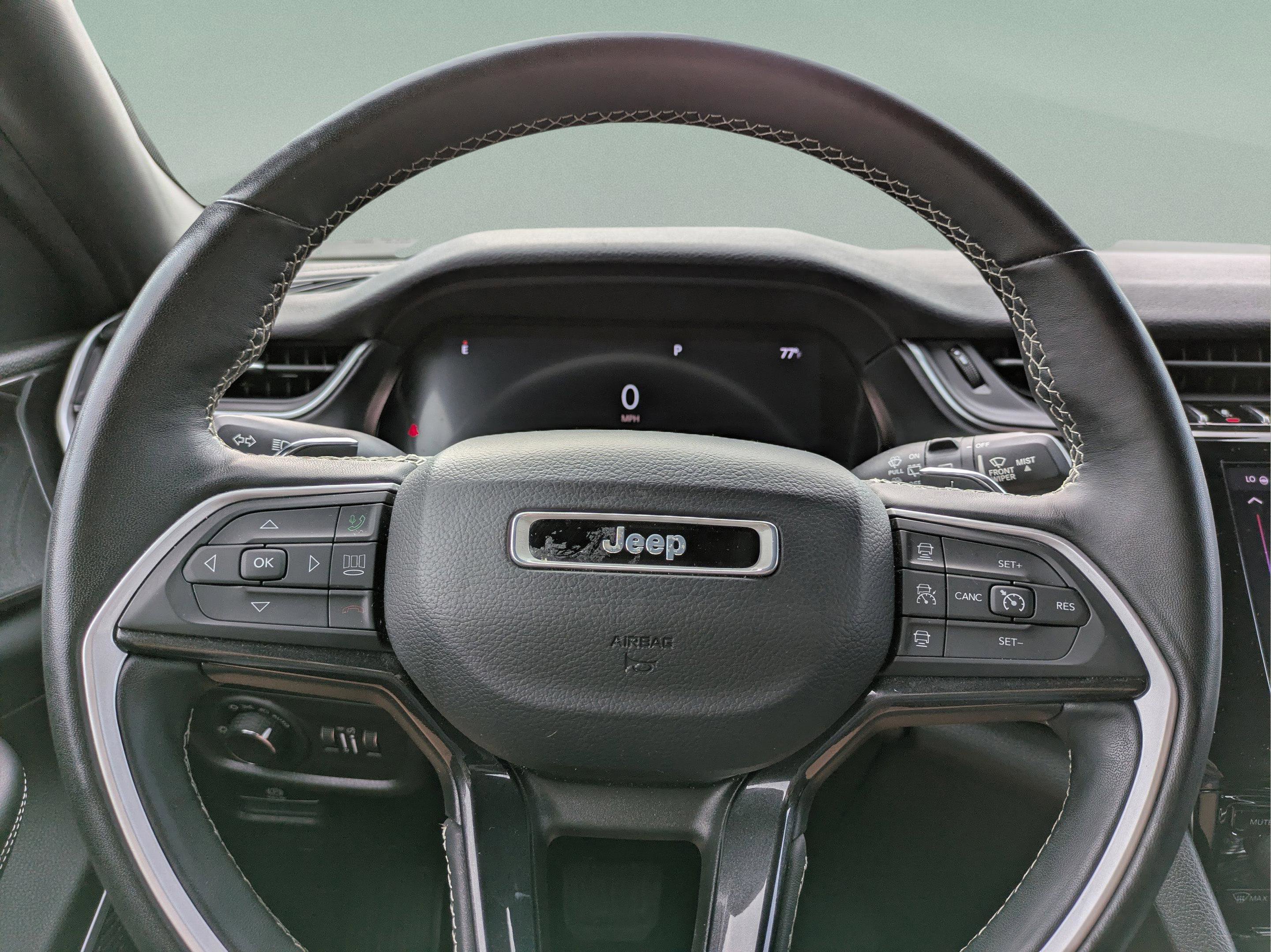 2022 Jeep Grand Cherokee Altitude photo 33