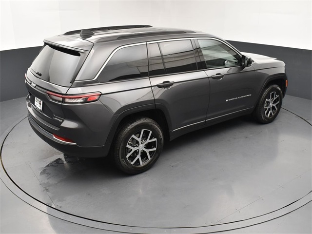 2025 Jeep Grand Cherokee Limited photo 15
