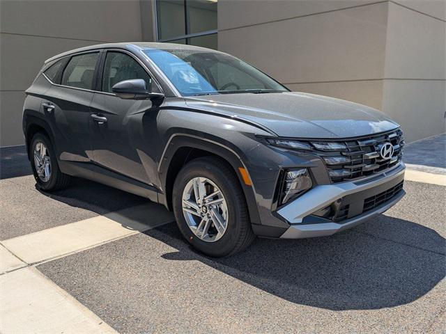 2025 Hyundai Tucson SE photo 3