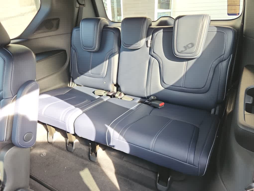 2026 Infiniti QX80 Sensory photo 7