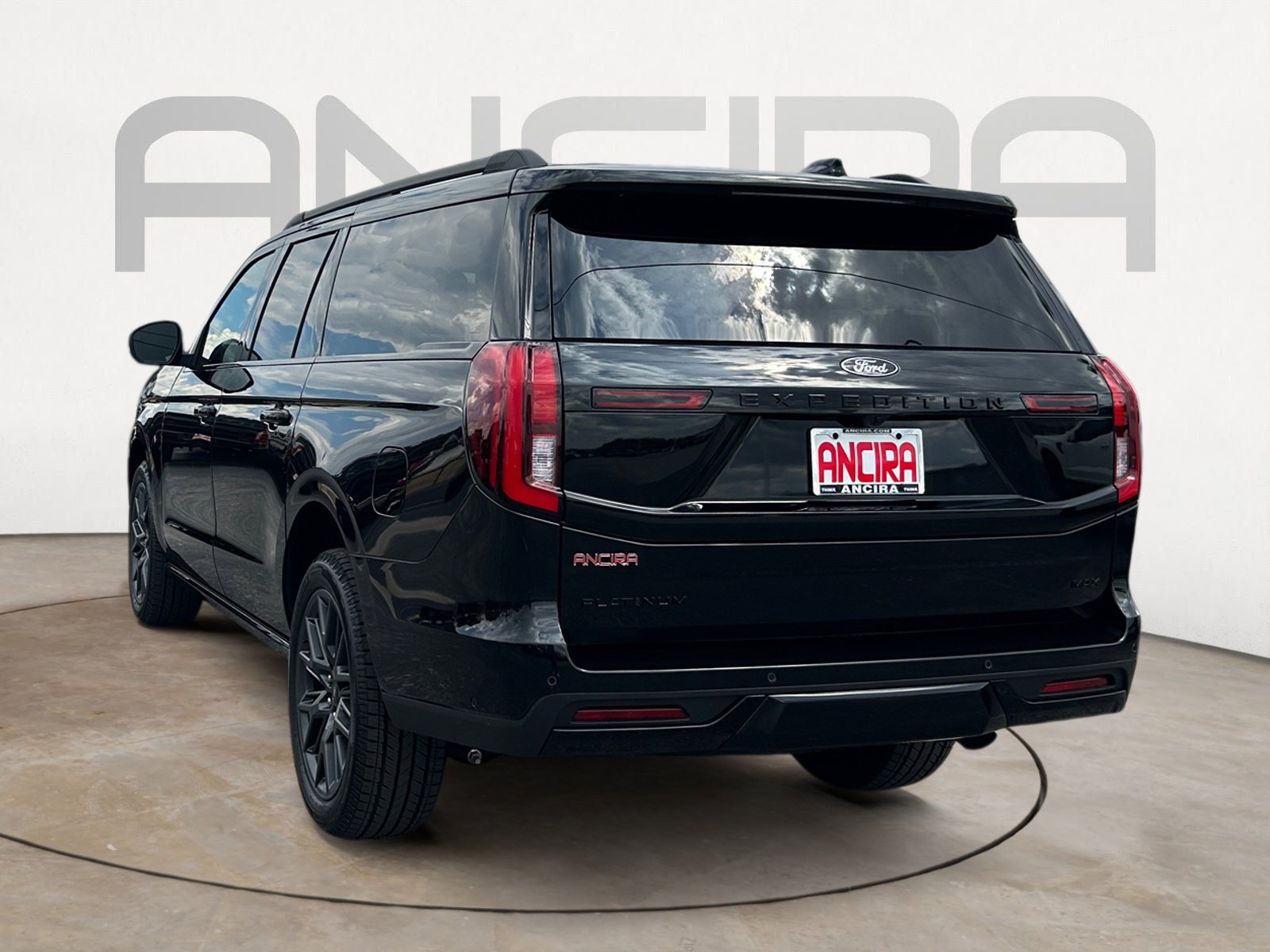 2025 Ford Expedition MAX Platinum photo 2