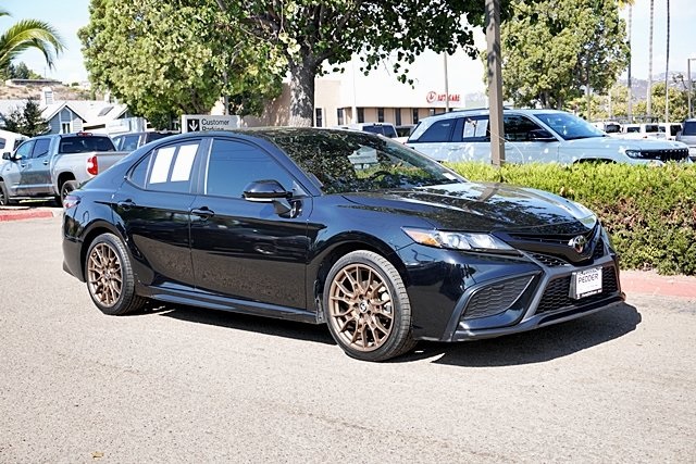 2024 Toyota Camry SE photo 5