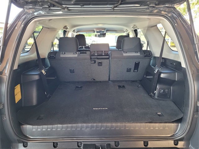 2024 Toyota 4Runner SR5 photo 32