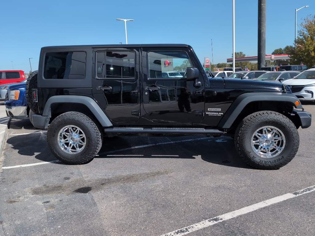 2014 Jeep Wrangler Unlimited Sport photo 4