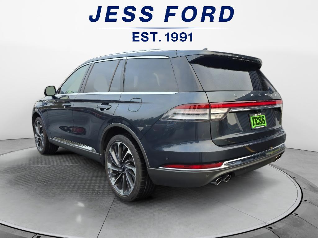2022 Lincoln Aviator Reserve photo 3