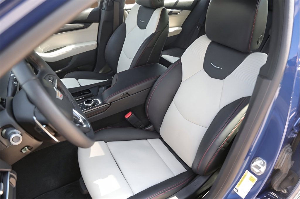 2025 Cadillac CT5 Sport photo 7