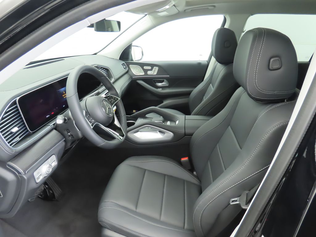 2026 Mercedes Benz GLS 450 4MATIC photo 20