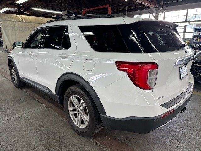 2018 Ford Explorer XLT photo 2