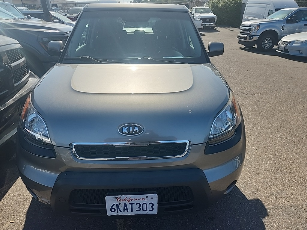 2010 Kia Soul Plus photo 2