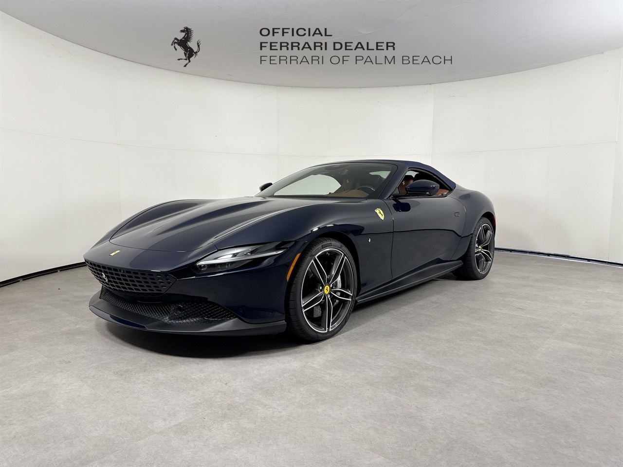 2024 Ferrari Roma Base photo 3