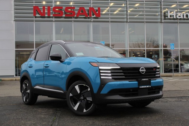 2025 Nissan Kicks SR