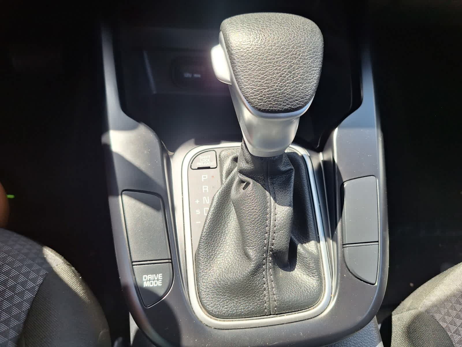 2024 Kia Soul LX photo 18