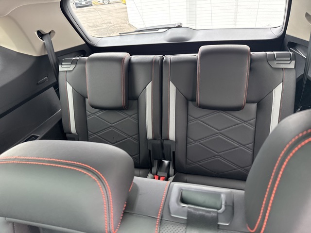 2025 Volkswagen Atlas Peak Edition SE photo 11
