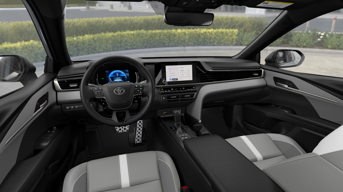 2026 Toyota Camry SE photo 12