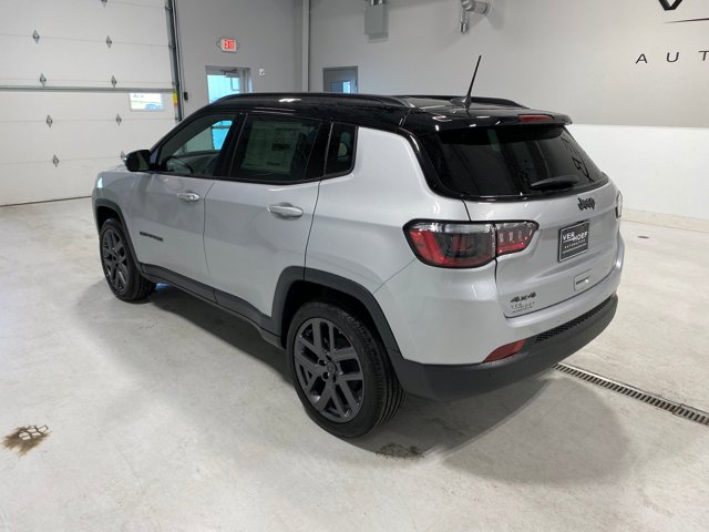 2026 Jeep Compass Limited Altitude photo 2