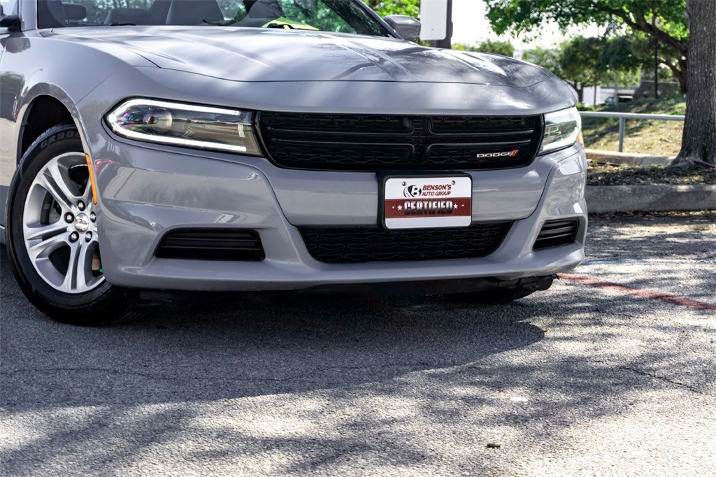 2022 Dodge Charger SXT photo 3