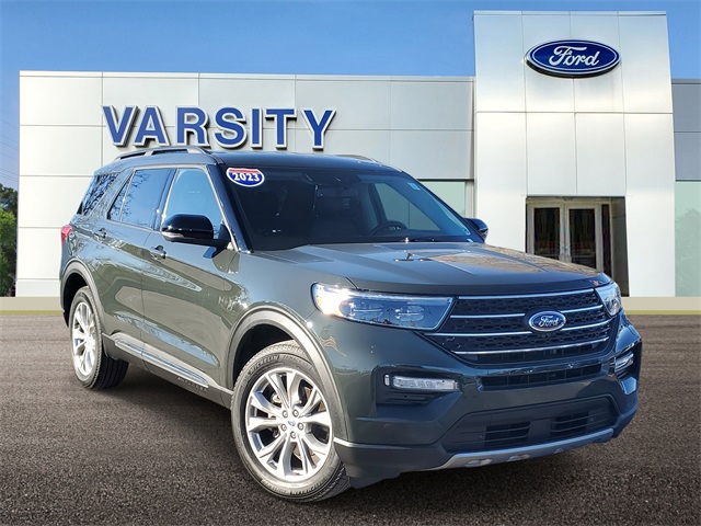 2023 Ford Explorer XLT's photo