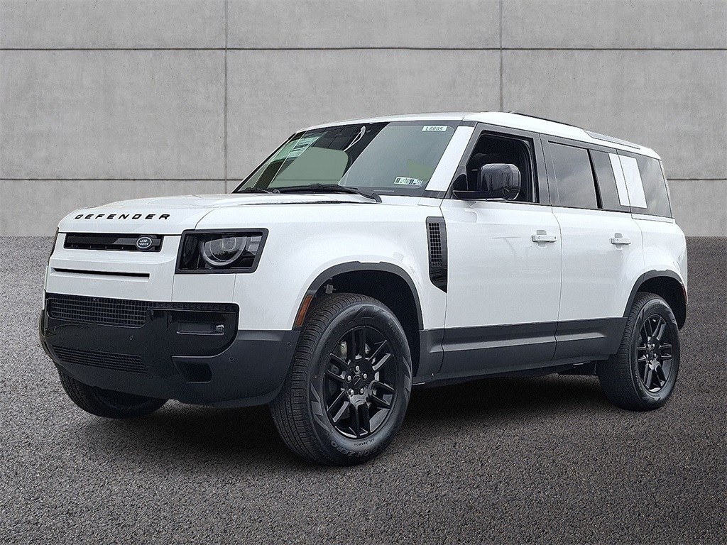 2026 Land Rover Defender S's photo