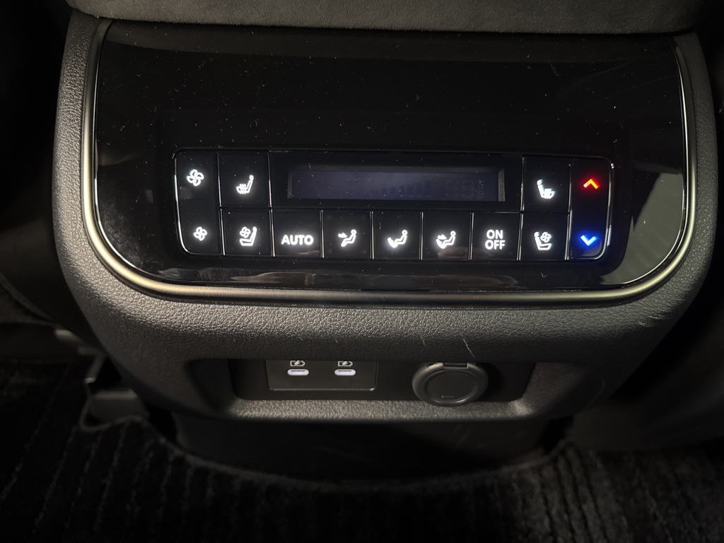 2026 Infiniti QX80 photo 31