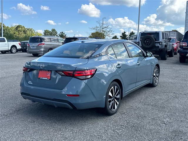 2025 Nissan Sentra SV photo 3