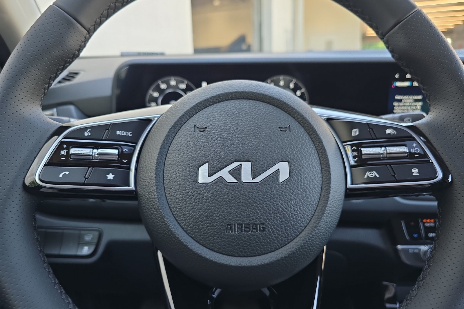 2026 Kia Seltos SX photo 19